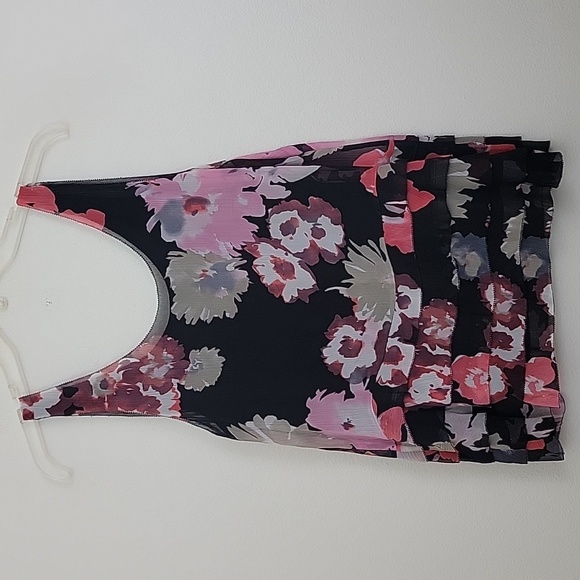 INC Silk Black, Pink, Gray & White Floral Sleeveless Top 6 - Picture 7 of 9